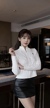 美女