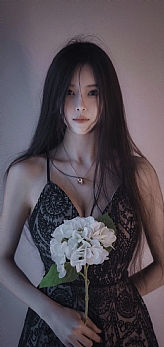 美女
